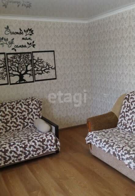Продаётся 2-комнатная квартира, 69.6 м²