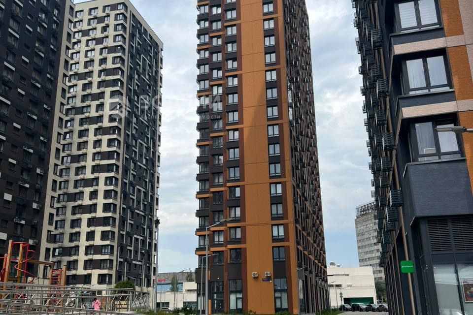 Продаётся 3-комнатная квартира, 72.6 м²