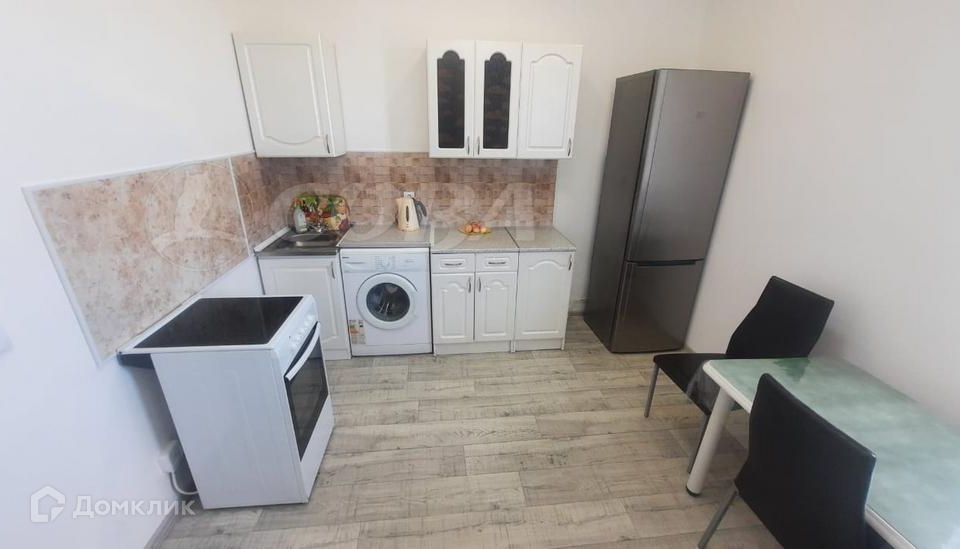 Сдаётся 2-комнатная квартира, 56 м²