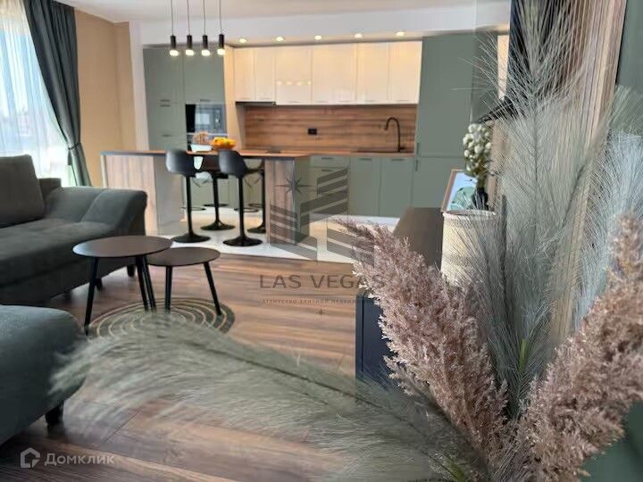 Сдаётся 3-комнатная квартира, 102 м²