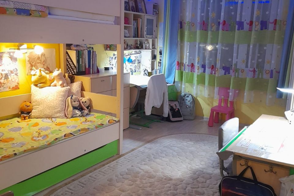 Продаётся 3-комнатная квартира, 59.1 м²
