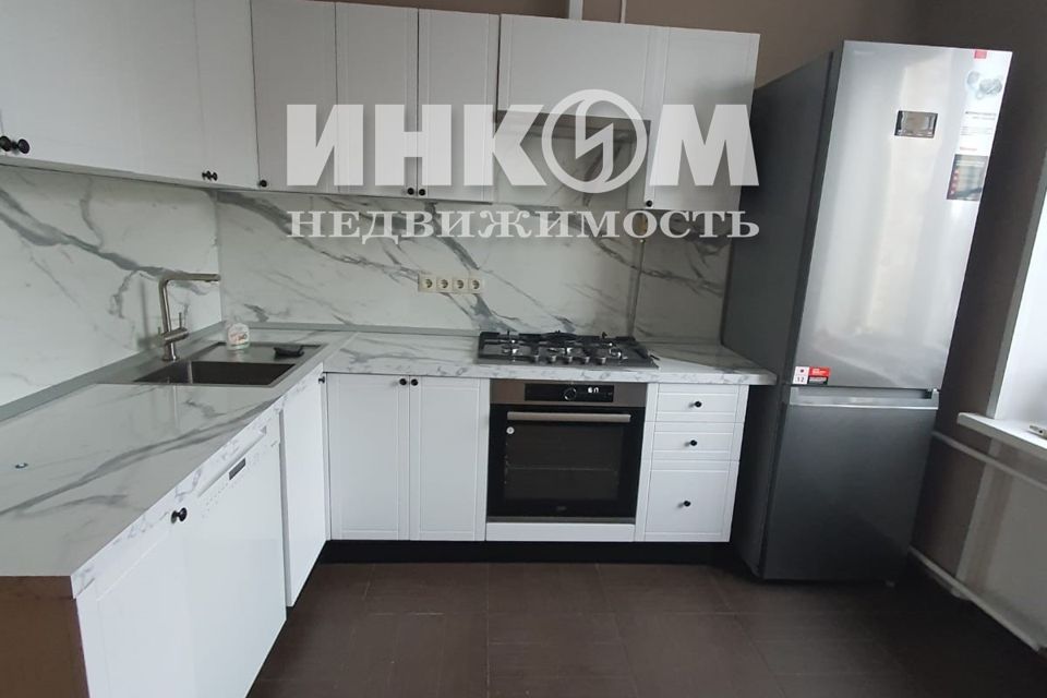 Сдаётся 2-комнатная квартира, 65 м²