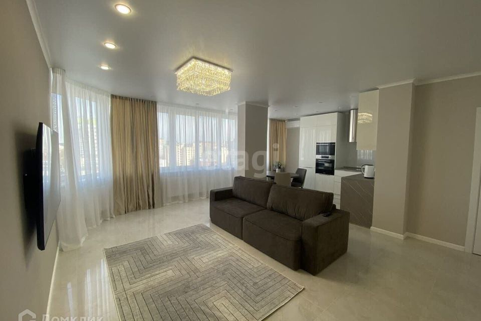 Продаётся 3-комнатная квартира, 90 м²