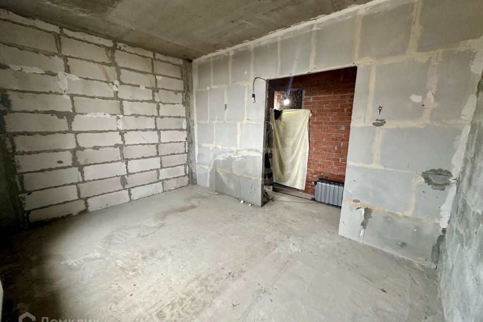 Продаётся 1-комнатная квартира, 38.3 м²