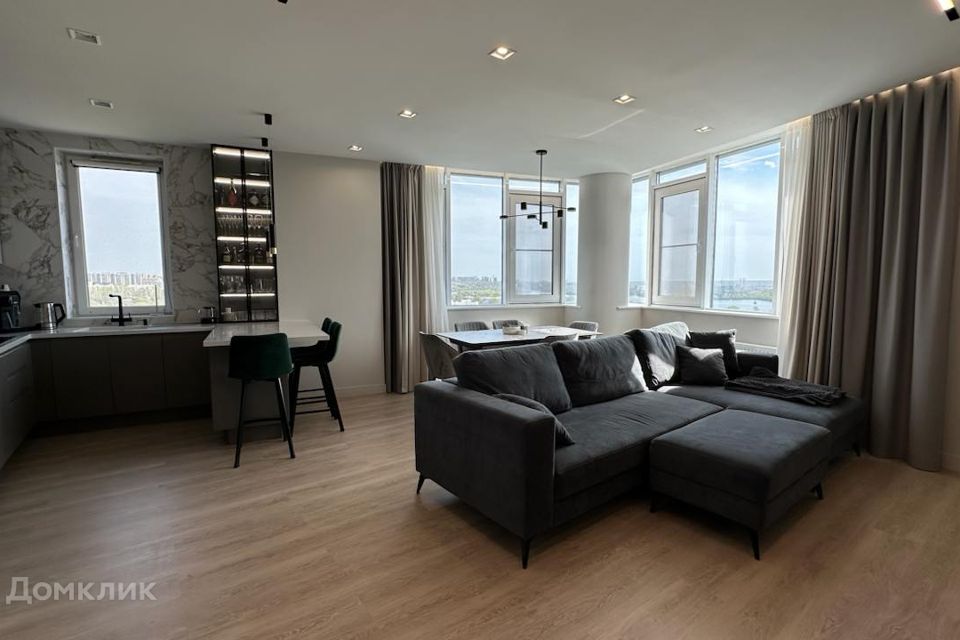 Продаётся 2-комнатная квартира, 69.4 м²