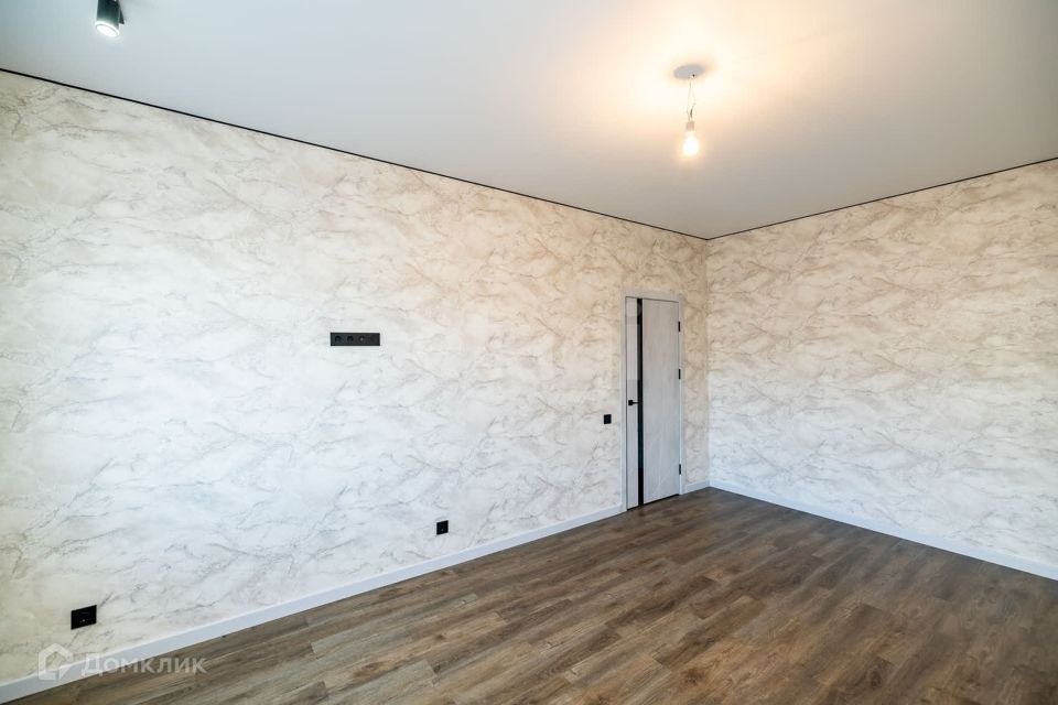 Продаётся 2-комнатная квартира, 66.4 м²