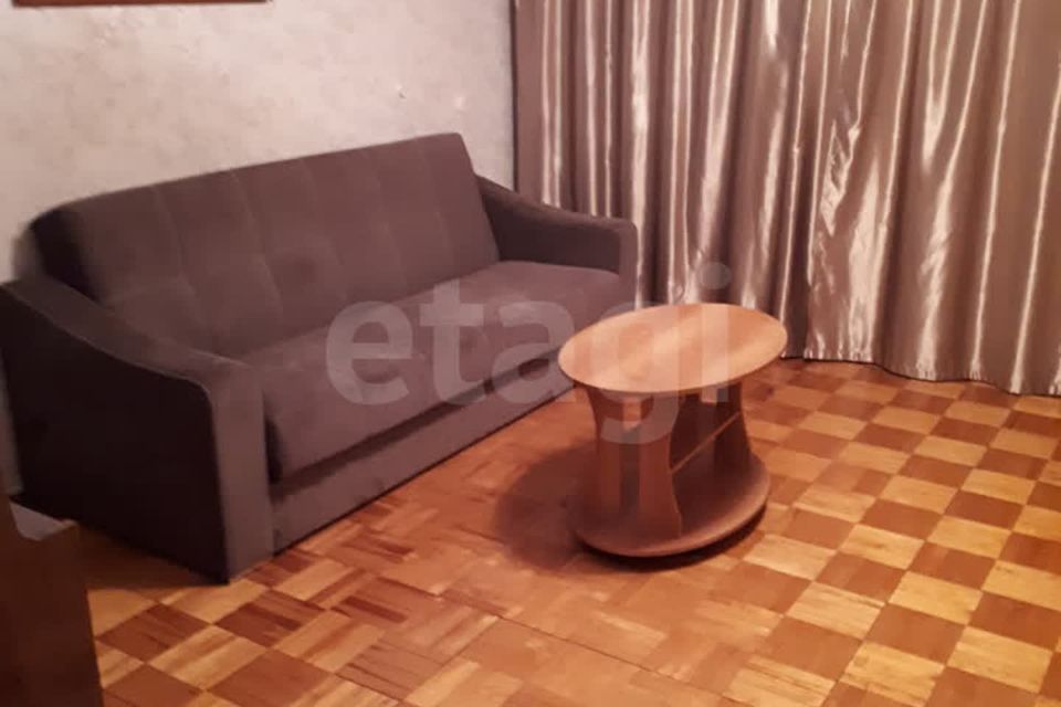 Продаётся 3-комнатная квартира, 58 м²