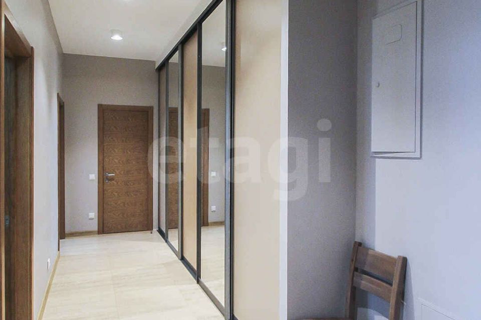 Продаётся 2-комнатная квартира, 72.4 м²