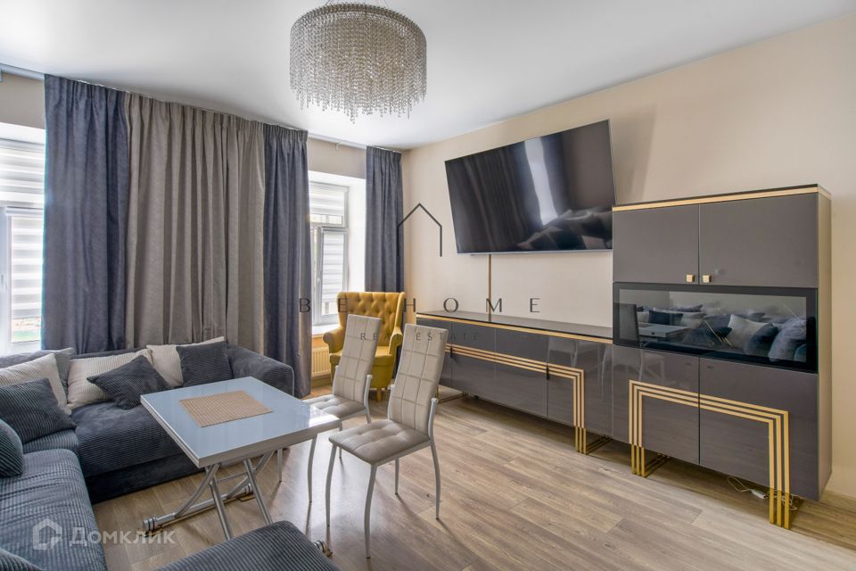 Сдаётся 1-комнатная квартира, 58.7 м²