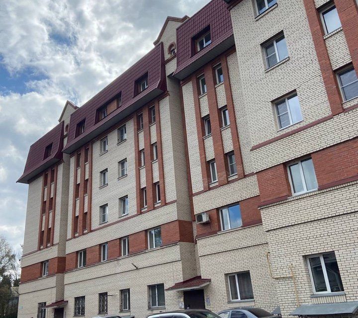Продаётся 2-комнатная квартира, 65.3 м²