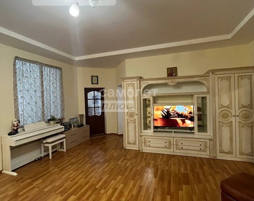 Продаётся 3-комнатная квартира, 96.9 м²