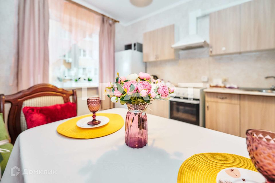 Продаётся 2-комнатная квартира, 62.3 м²