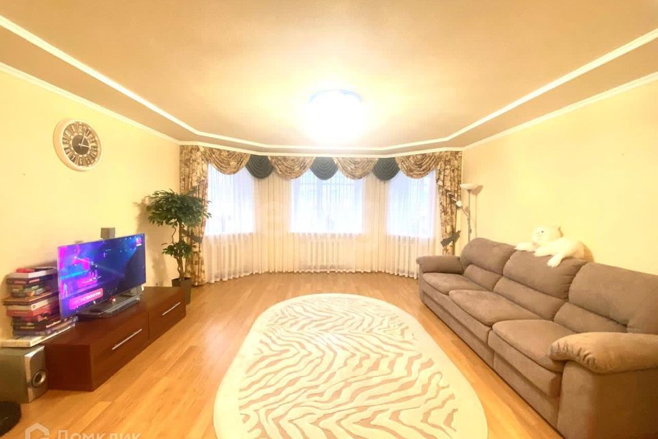 Продаётся 3-комнатная квартира, 94.3 м²