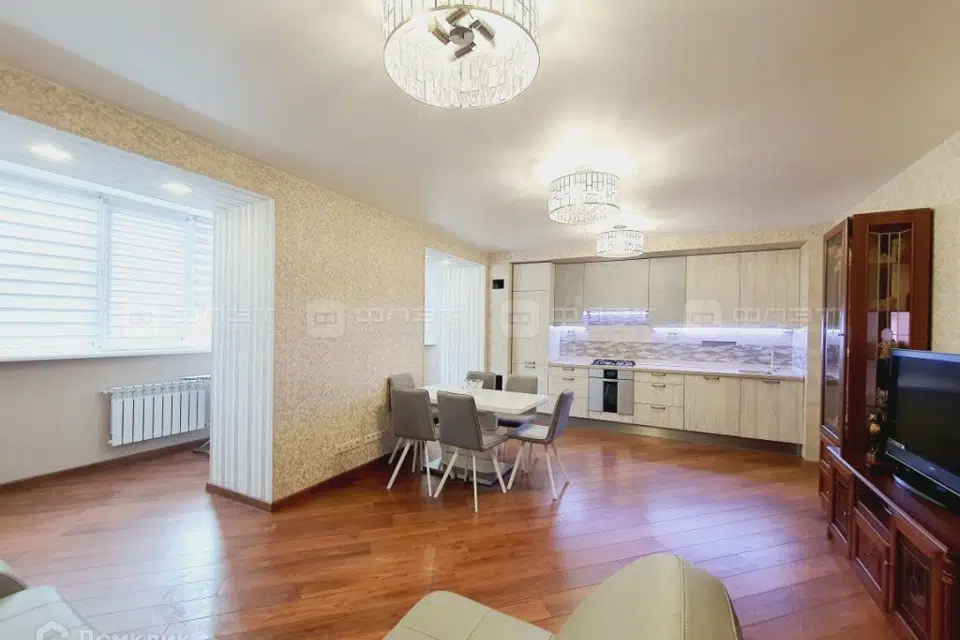 Продаётся 3-комнатная квартира, 93.6 м²