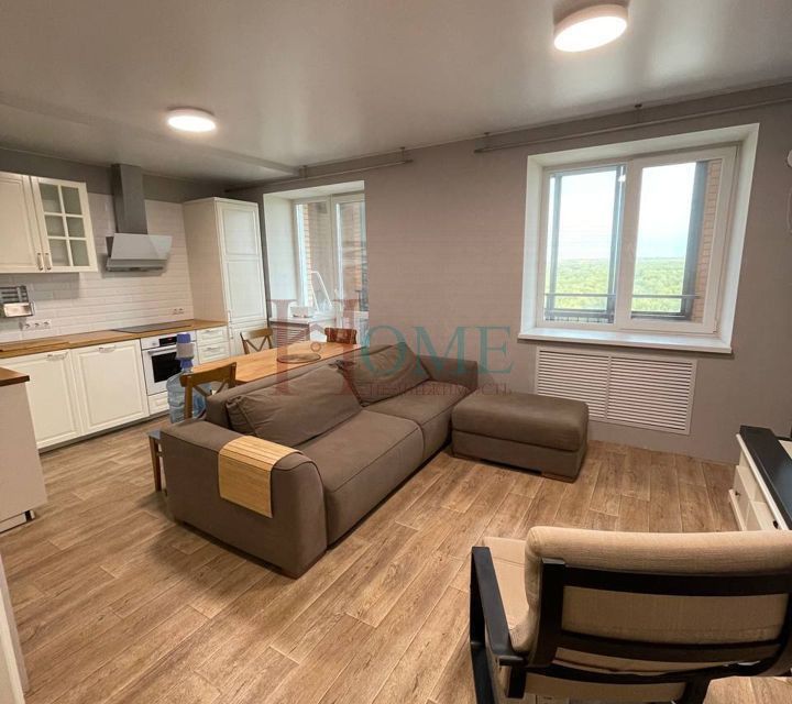 Сдаётся 3-комнатная квартира, 77.7 м²