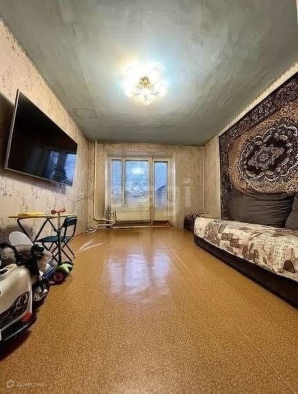 Продаётся 3-комнатная квартира, 56.8 м²