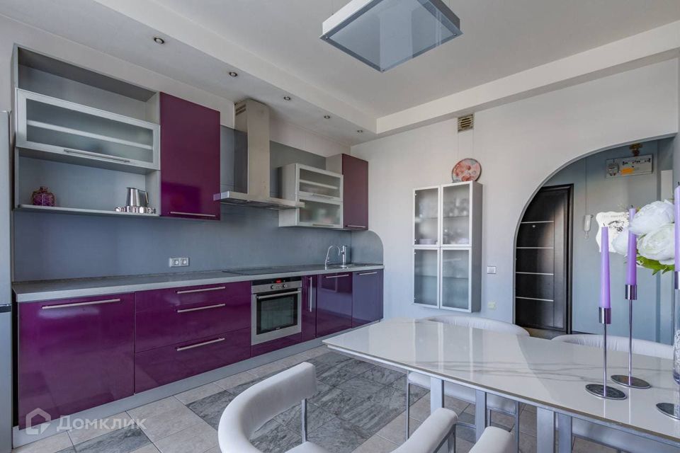 Продаётся 3-комнатная квартира, 95.9 м²