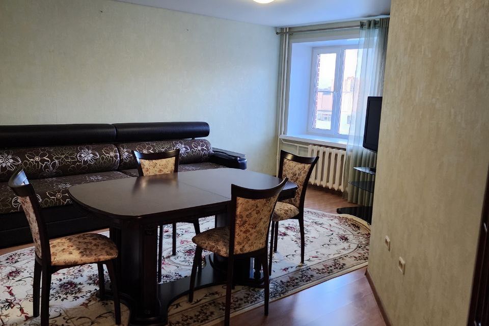 Продаётся 3-комнатная квартира, 96 м²