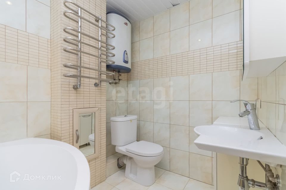 Продаётся 2-комнатная квартира, 63.4 м²