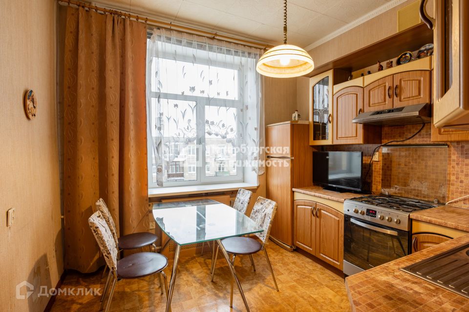 Продаётся 3-комнатная квартира, 92.8 м²