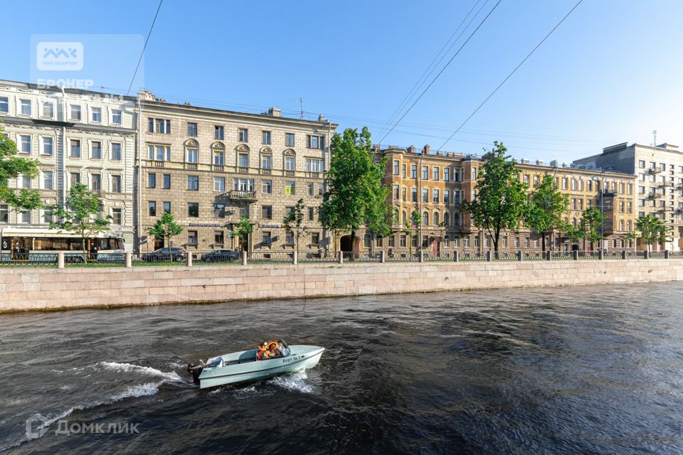 Продаётся 4-комнатная квартира, 111 м²