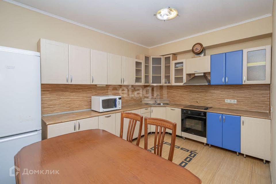 Сдаётся 3-комнатная квартира, 102 м²