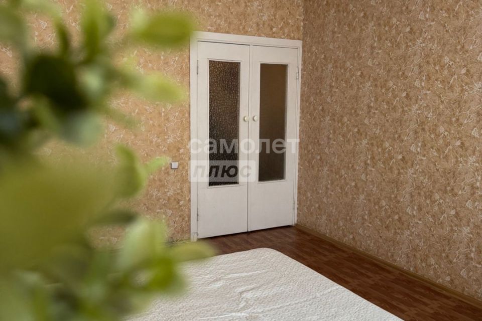 Продаётся 1-комнатная квартира, 42 м²