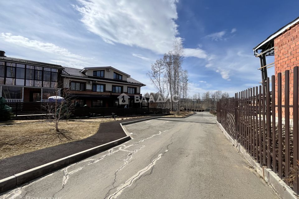 Продаётся 5-комнатная квартира, 156.5 м²