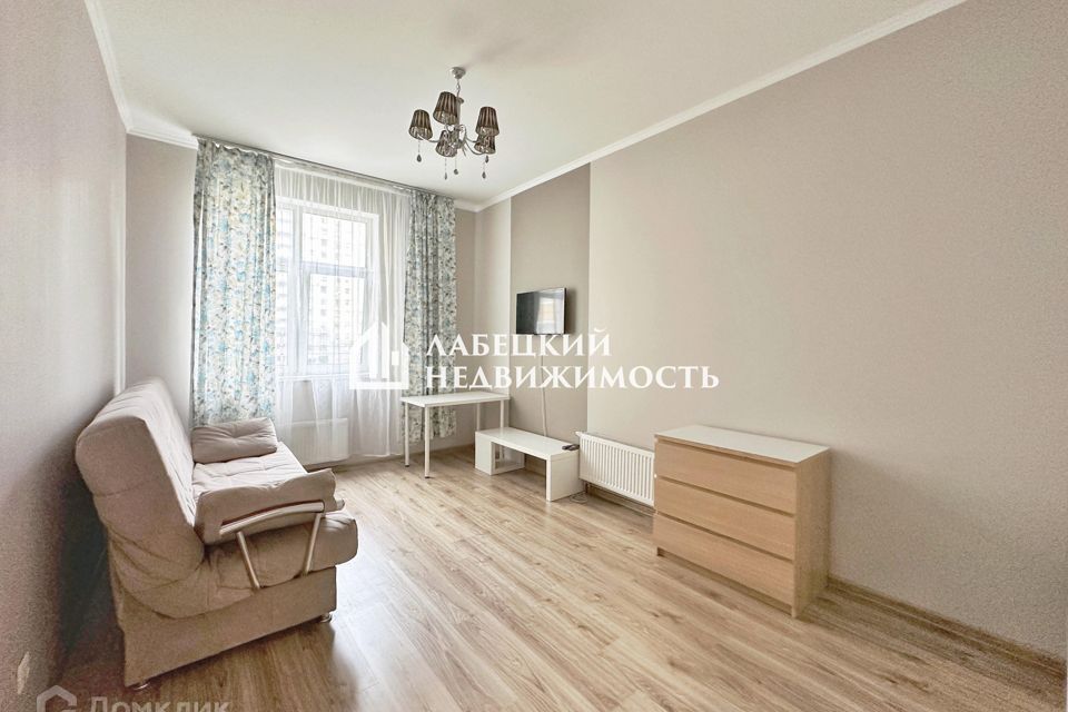 Продаётся 1-комнатная квартира, 37 м²
