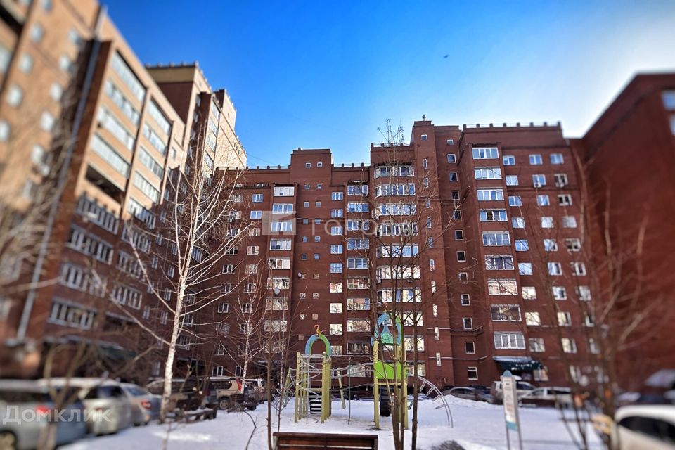 Продаётся 2-комнатная квартира, 72.5 м²