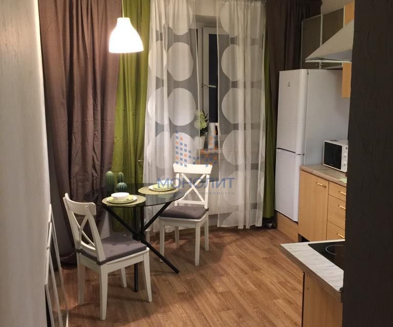 Продаётся 3-комнатная квартира, 108.2 м²