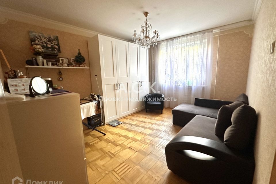 Продаётся 2-комнатная квартира, 58 м²