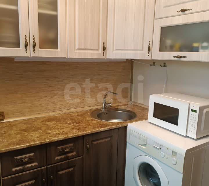 Продаётся 3-комнатная квартира, 61.1 м²