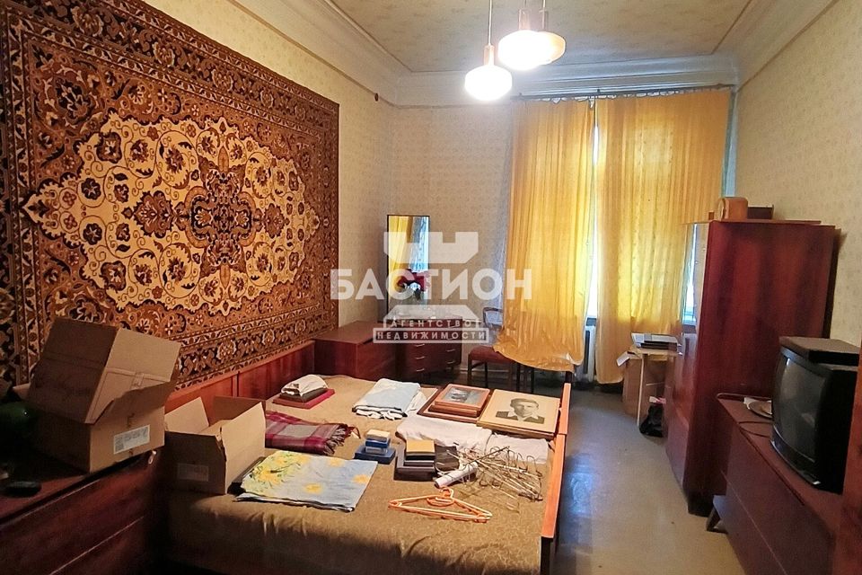 Продаётся 4-комнатная квартира, 102.7 м²