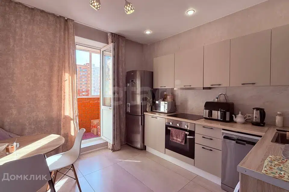 Продаётся 2-комнатная квартира, 62.9 м²