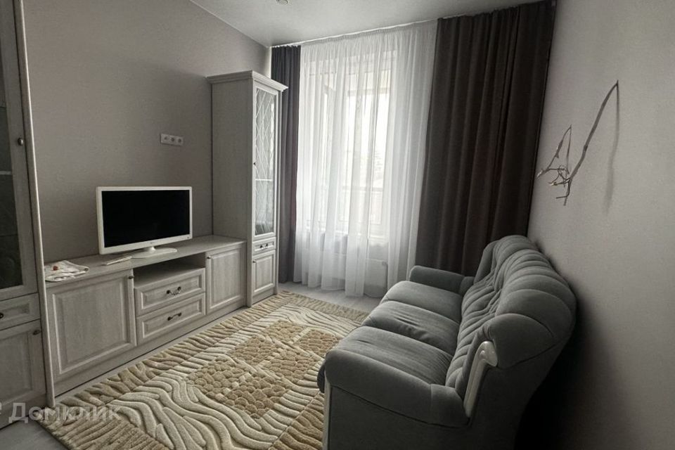 Продаётся 1-комнатная квартира, 43.8 м²