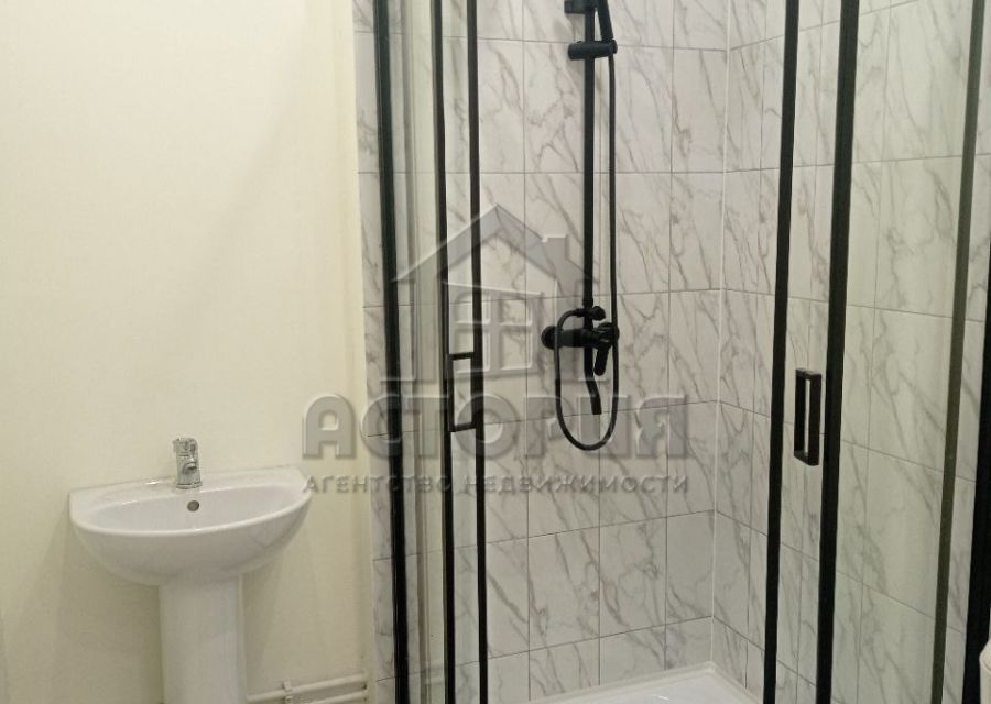 Продаётся комната в 1-комн. квартире, 18 м²