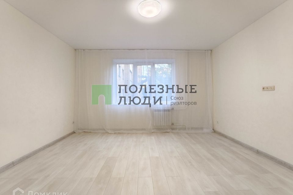 Продаётся 2-комнатная квартира, 77.2 м²