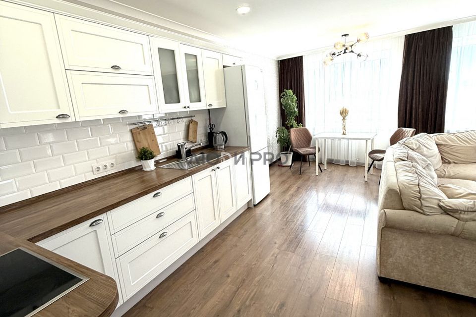 Продаётся 3-комнатная квартира, 90 м²