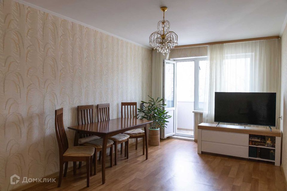 Продаётся 3-комнатная квартира, 61.4 м²