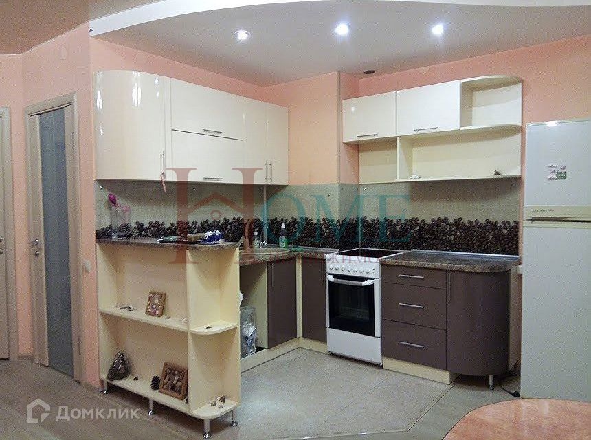 Сдаётся 2-комнатная квартира, 70 м²