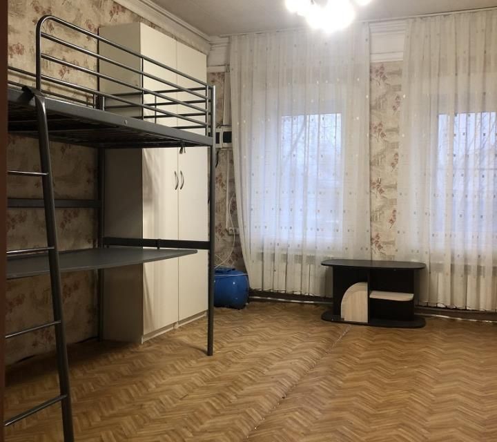 Продаётся 2-комнатная квартира, 42.8 м²