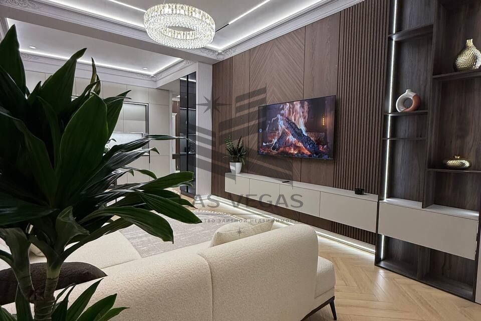 Сдаётся 3-комнатная квартира, 128.6 м²