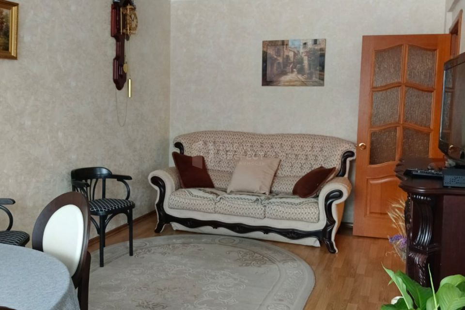 Продаётся 3-комнатная квартира, 63.8 м²