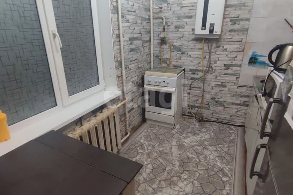 Продаётся 4-комнатная квартира, 59 м²