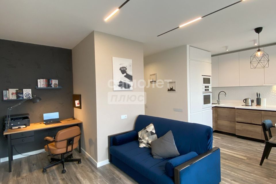 Продаётся 3-комнатная квартира, 55.9 м²