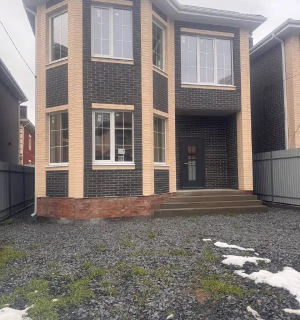 Продаётся 2-этажный дом, 147 м²
