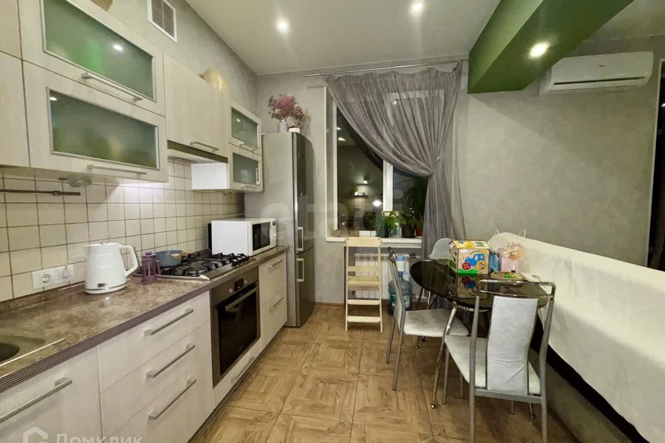 Продаётся 2-комнатная квартира, 60 м²