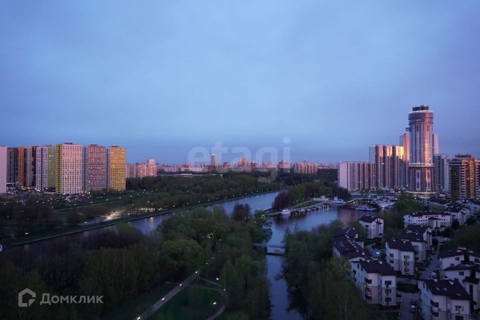 Продаётся 1-комнатная квартира, 49 м²