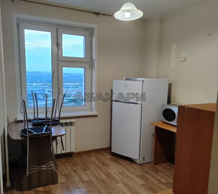 Сдаётся 1-комнатная квартира, 42 м²